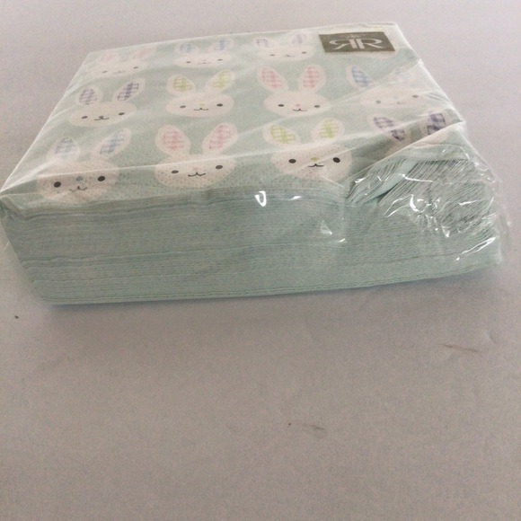ROBERTS & REID BUNNY NAPKINS NWT - Picture 2 of 4
